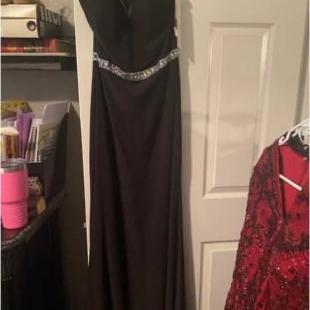 Elegant Black Evening Gown